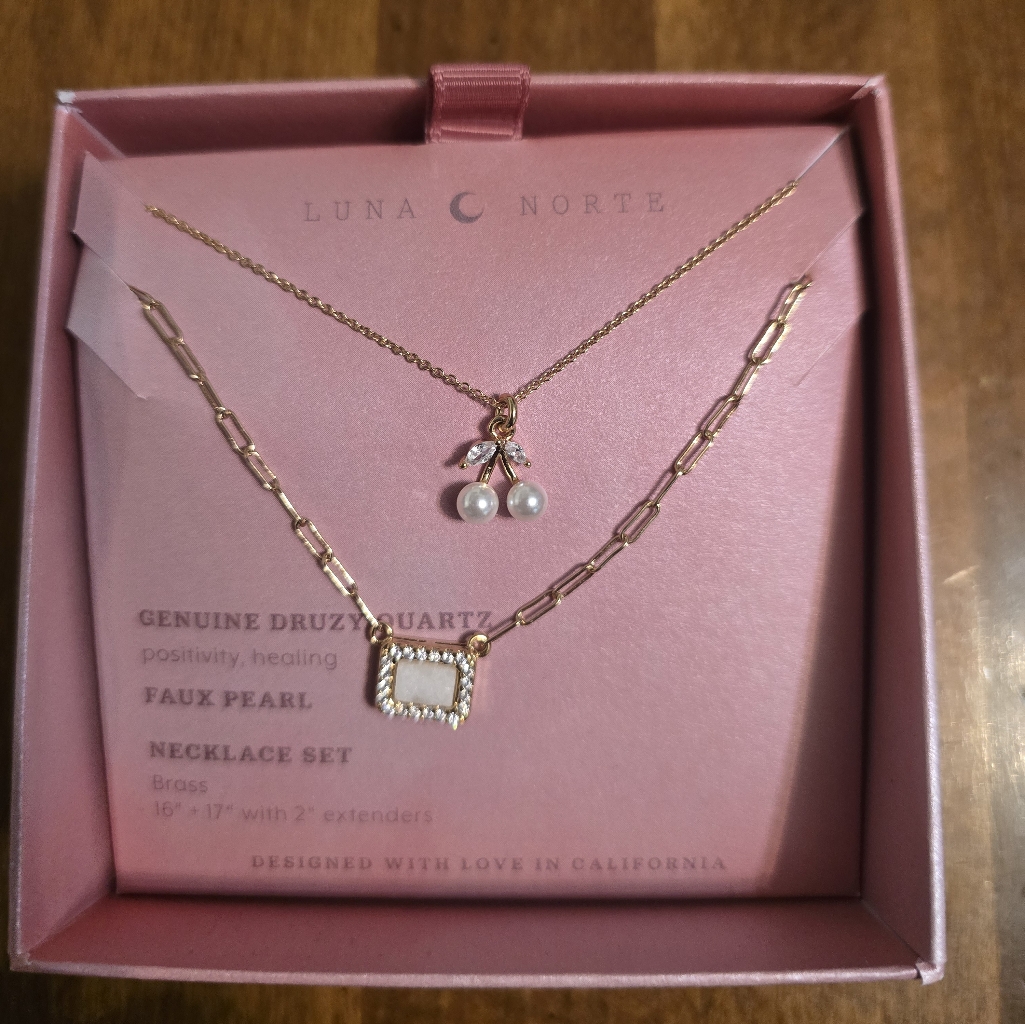 Luna Norte - Gold And White Necklace Set With Dainty Charms 35$